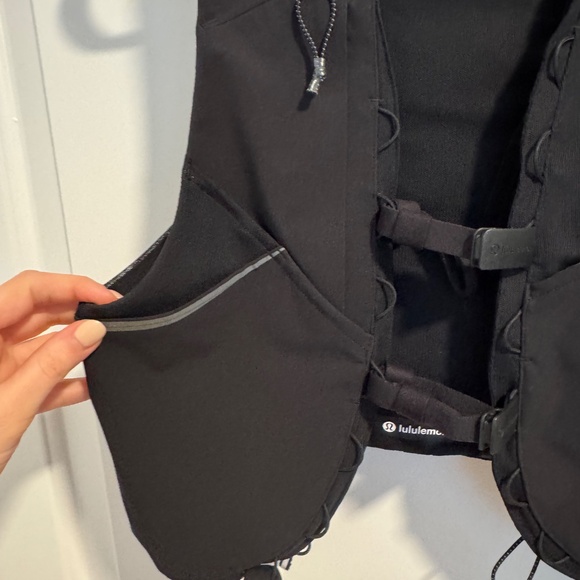 Lululemon Women's Running Vest XS - Picture 7 of 8